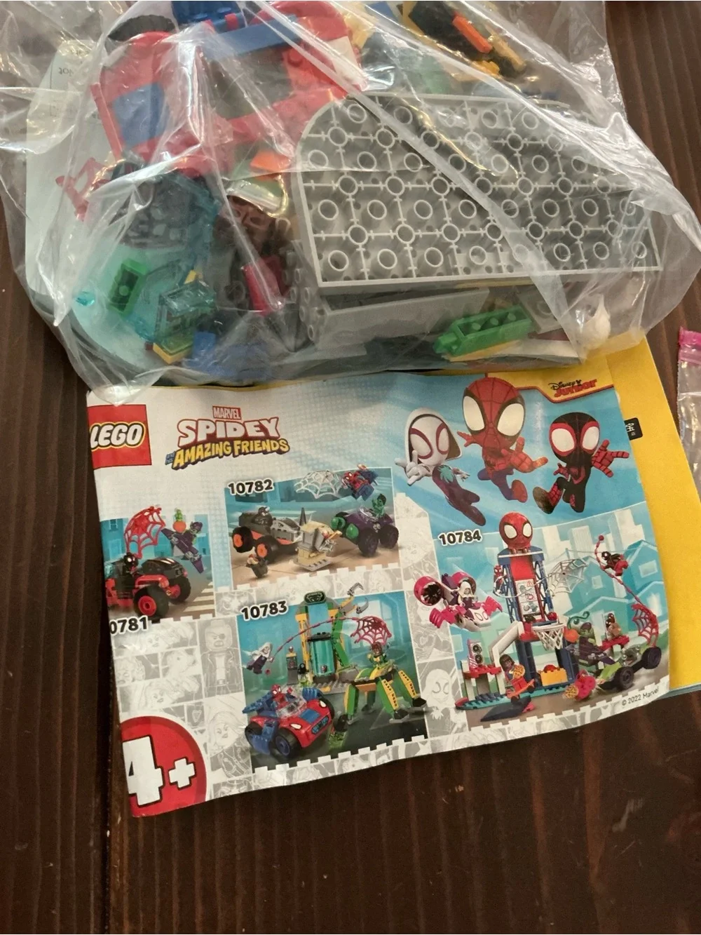Tons of Legos ! - Picture 13 of 16